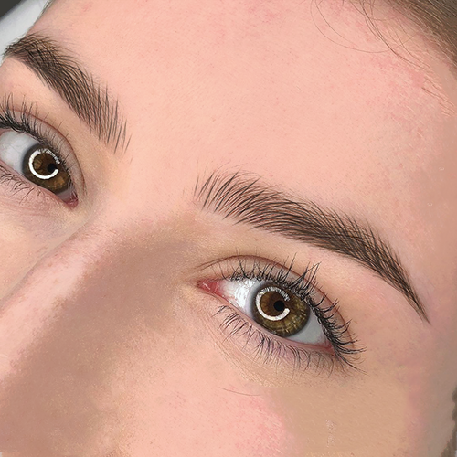 Nano Hairstroke Brows Permanent Make-up mit feinen Härchen im Kosmetikstudio Si Bella Bielefeld